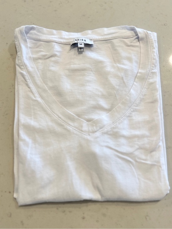 Reiss Tops - NWOT Reiss Basic White Cotton V Neck Tee Size Medium Casual Closet Staple Cozy